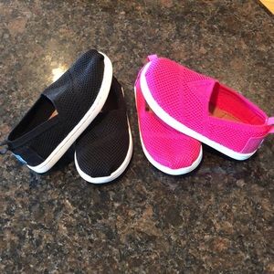 Kids Toms as a pair